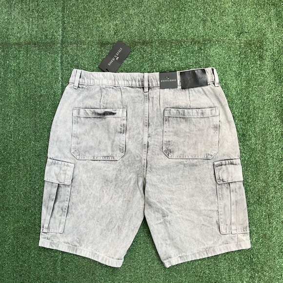 Denim cargo shorts - Picture 3 of 3